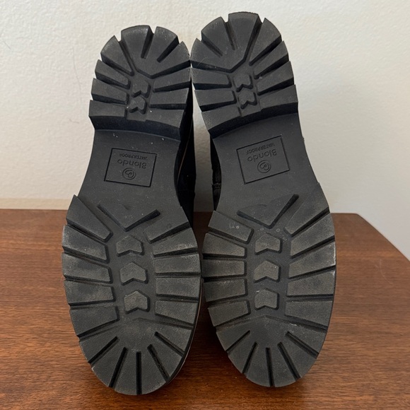 Blondo Dakota Black Leather Ankle Waterproof Boots with Chunky Lug Sole Size 7.5 - Picture 8 of 9